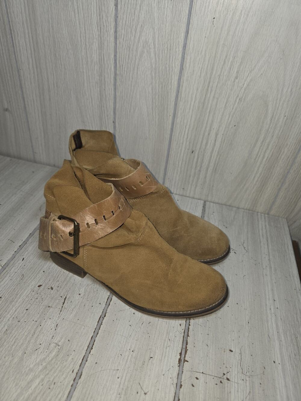 Garnet Hill Suede Leather Carmen Ankle Boots Tan Size 8 Made In Spain Boho
